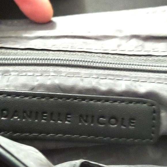 Danielle Nicole Black Crossbody Chain Clutch Bag - Picture 6 of 9